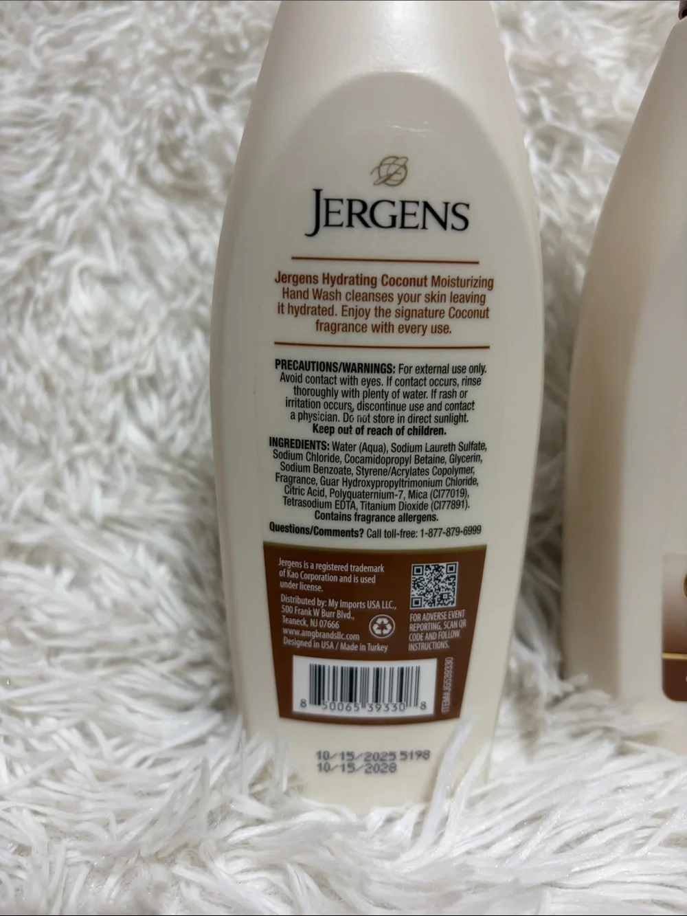 Jergens Moisturizing Hand Wash Hydrating Coconut 8.45 fl.oz Each (4pk)